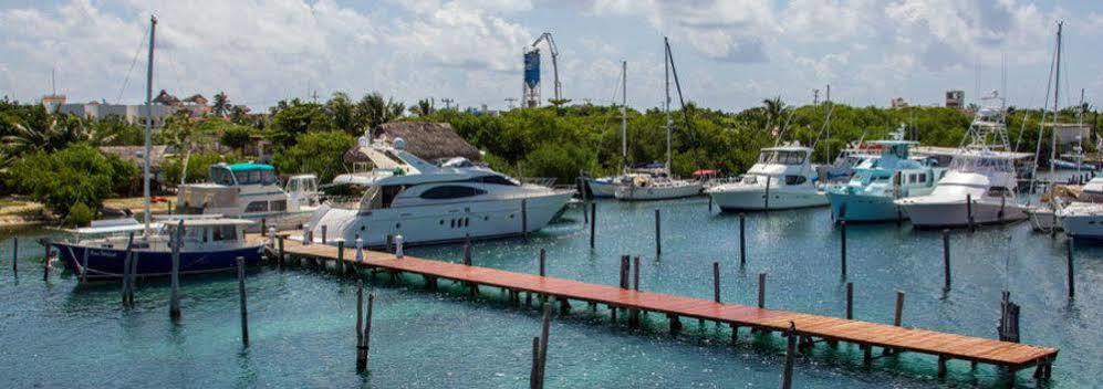 Marina Paraiso Isla Mujeres Hotel Esterno foto