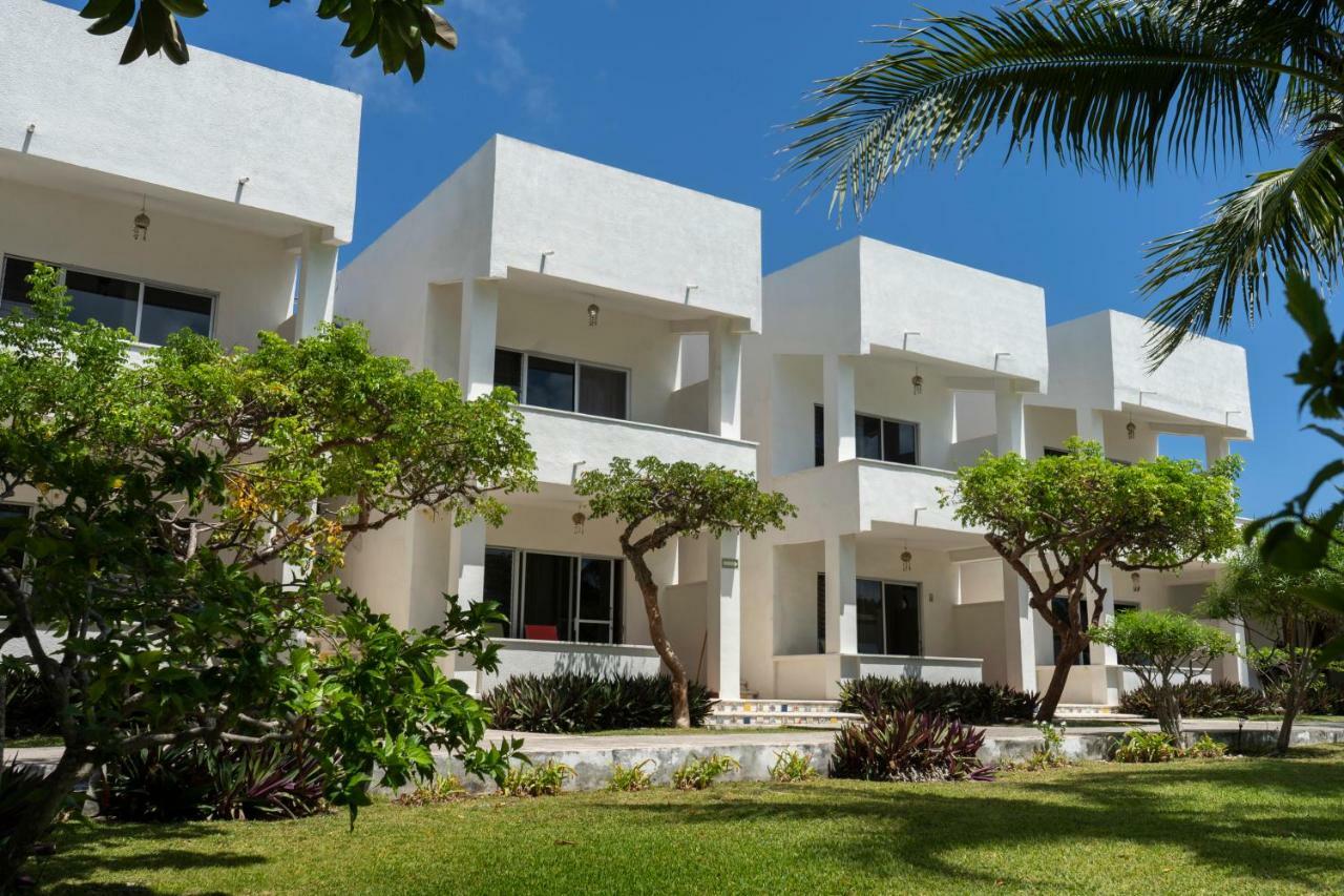 Marina Paraiso Isla Mujeres Hotel Esterno foto